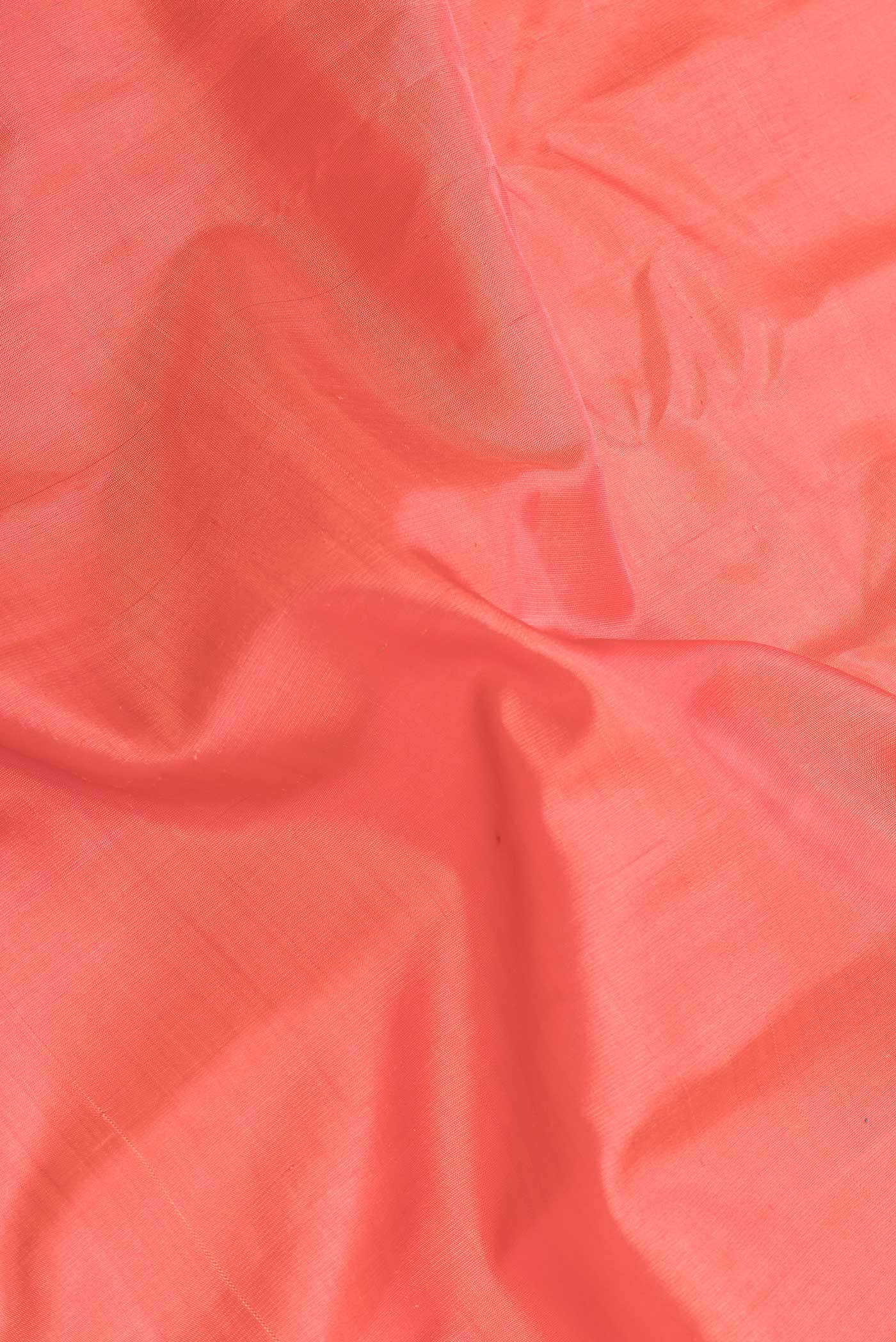 Coral Dual Tone Gadwal Silk Saree - Image 3