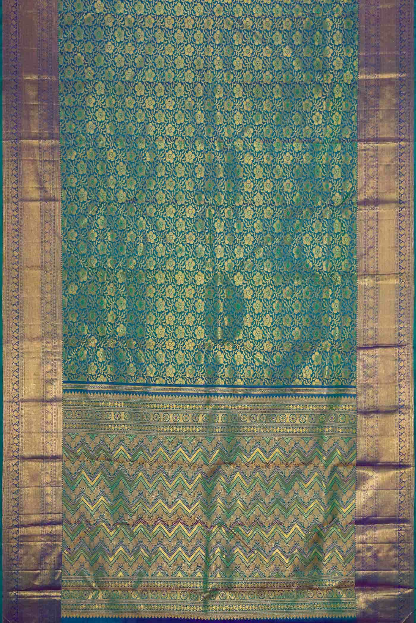 Green Dual Tone Kanchipuram Silk Saree - Image 4