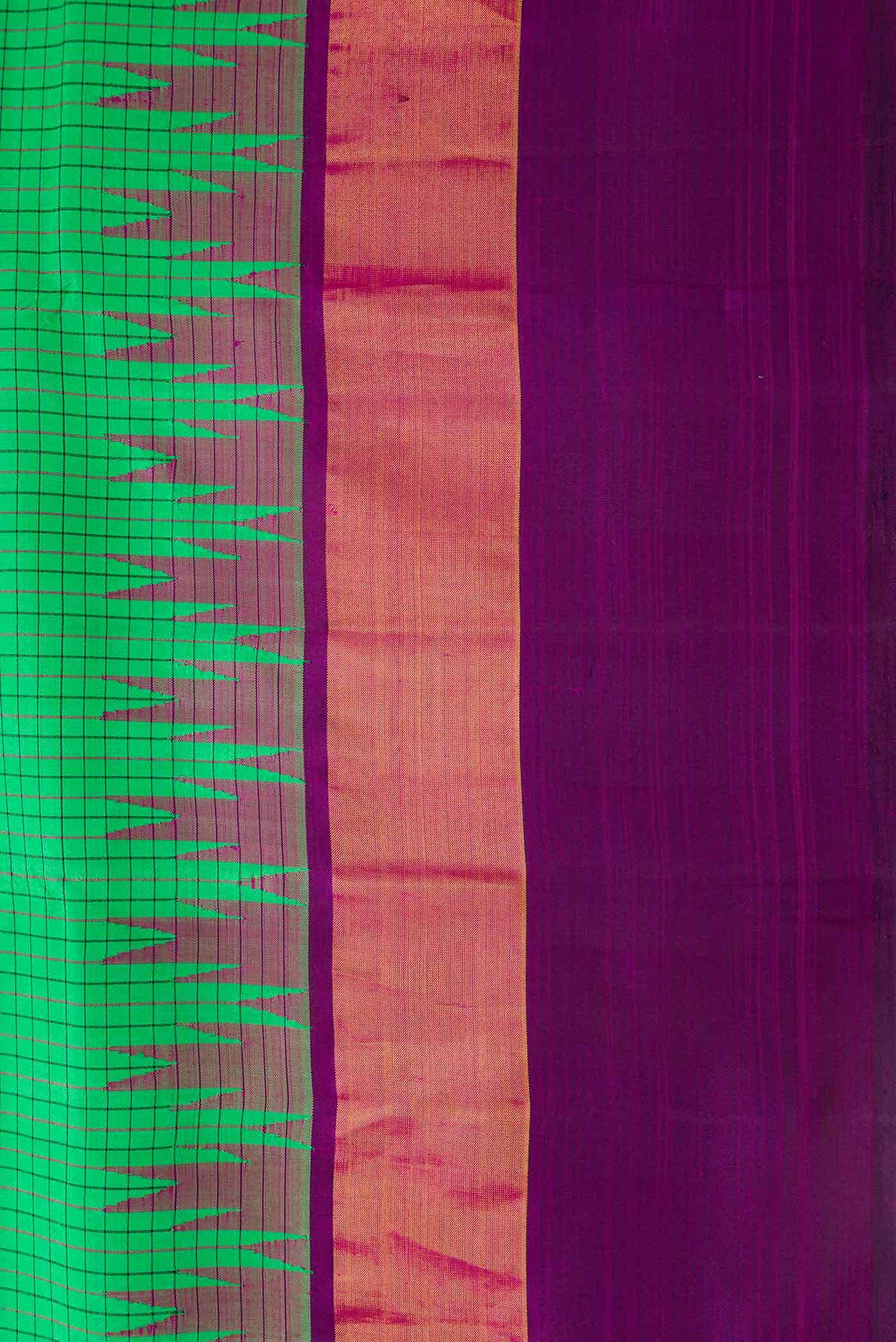 Pure Silk Pure Zari Green Dual Tone Kanchipuram Saree - Image 5