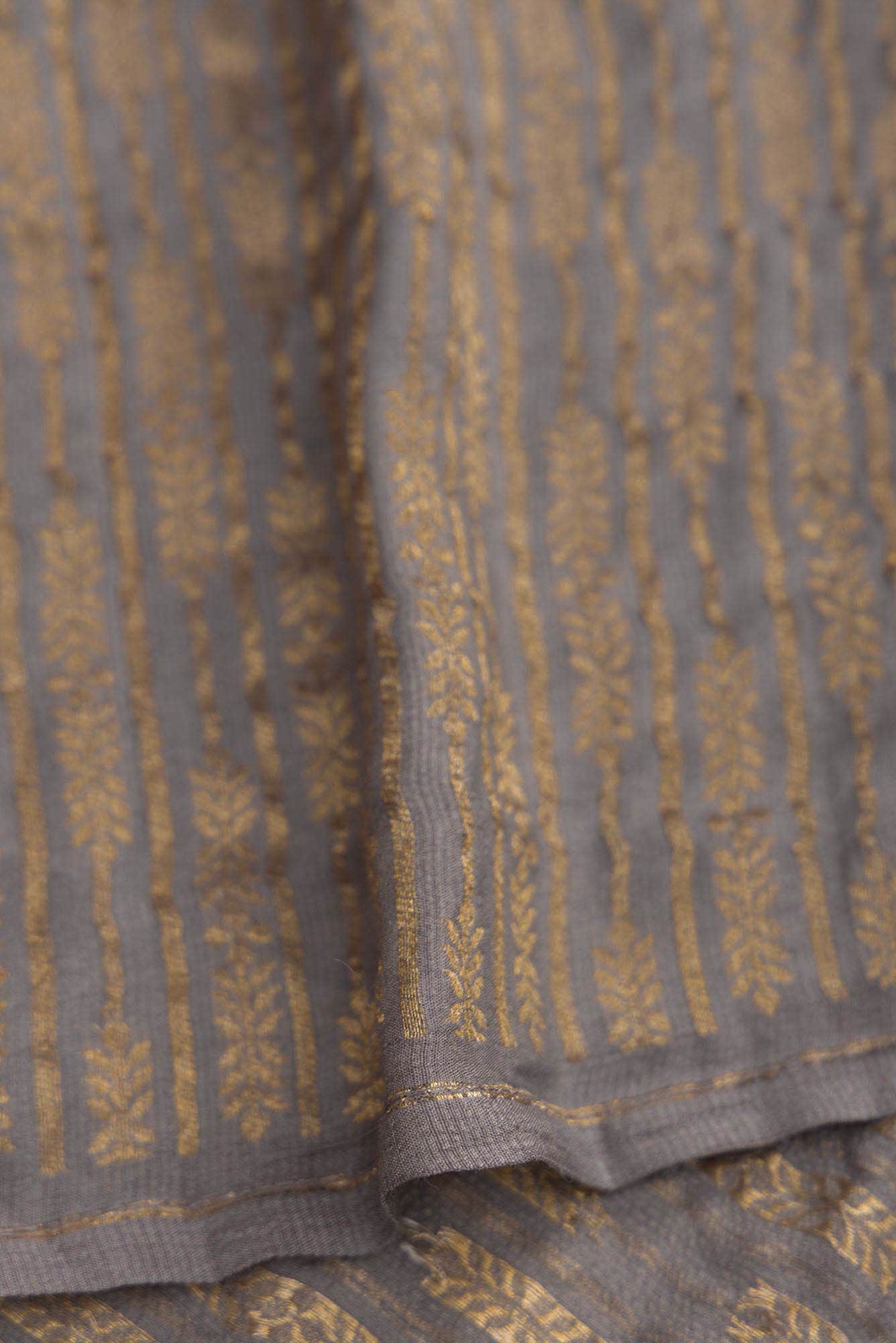 Grey Dual Tone Banarasi Georgette Saree - Image 6