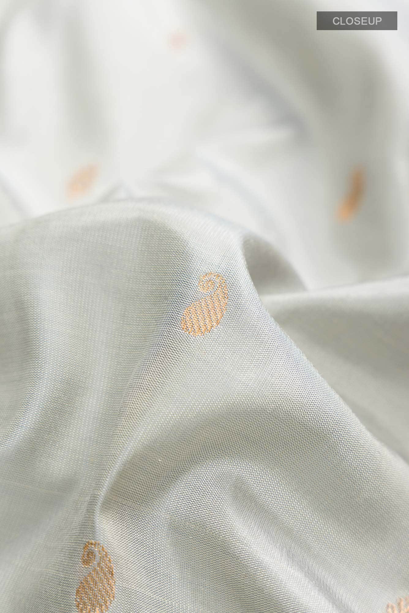 Grey Gadwal Silk Saree - Image 3