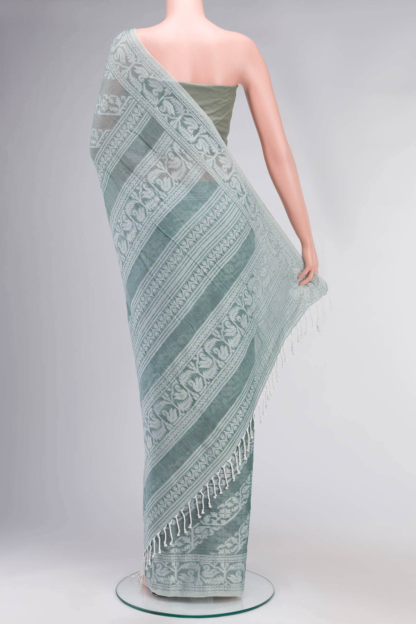Hansika-Sage Green Bengal Cotton saree - Image 10