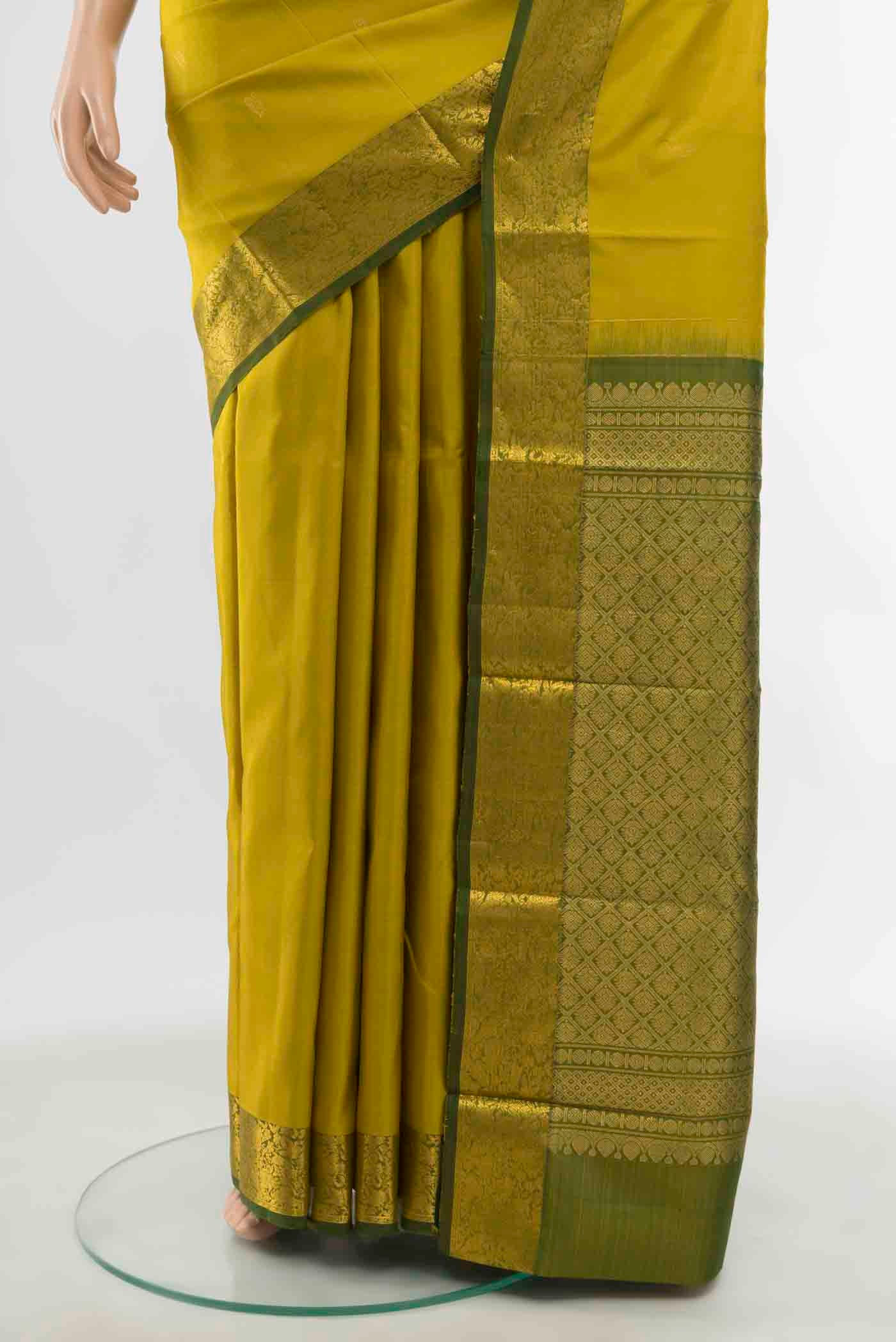 Mehandi Green Kanjivaram Silk Saree - Image 3