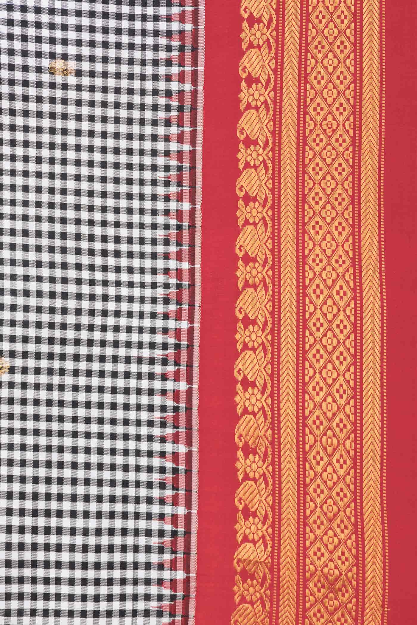 Off White and Black Dual Tone Gadwal Silk Saree - Image 5