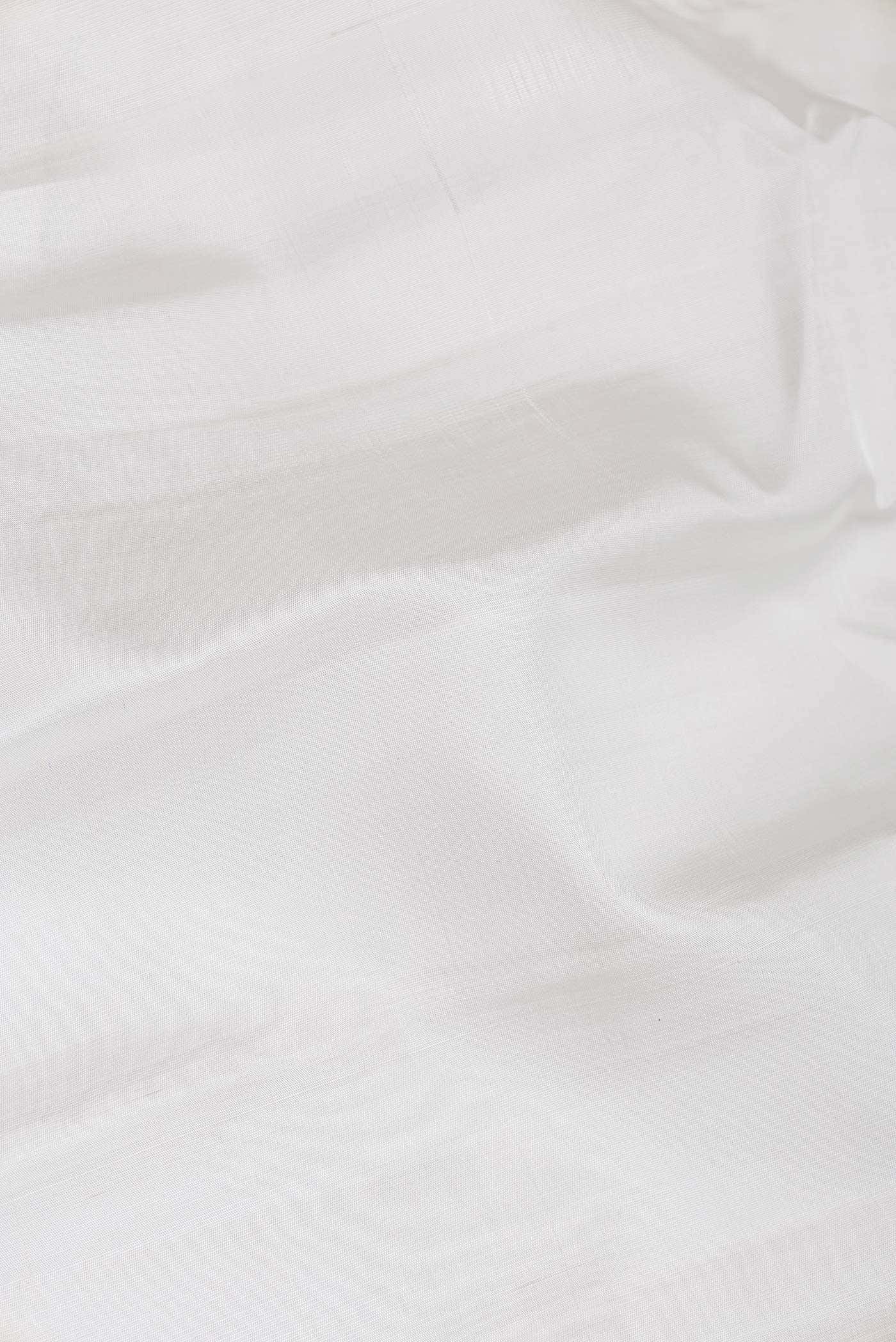 Off White Gadwal Silk Saree - Image 3