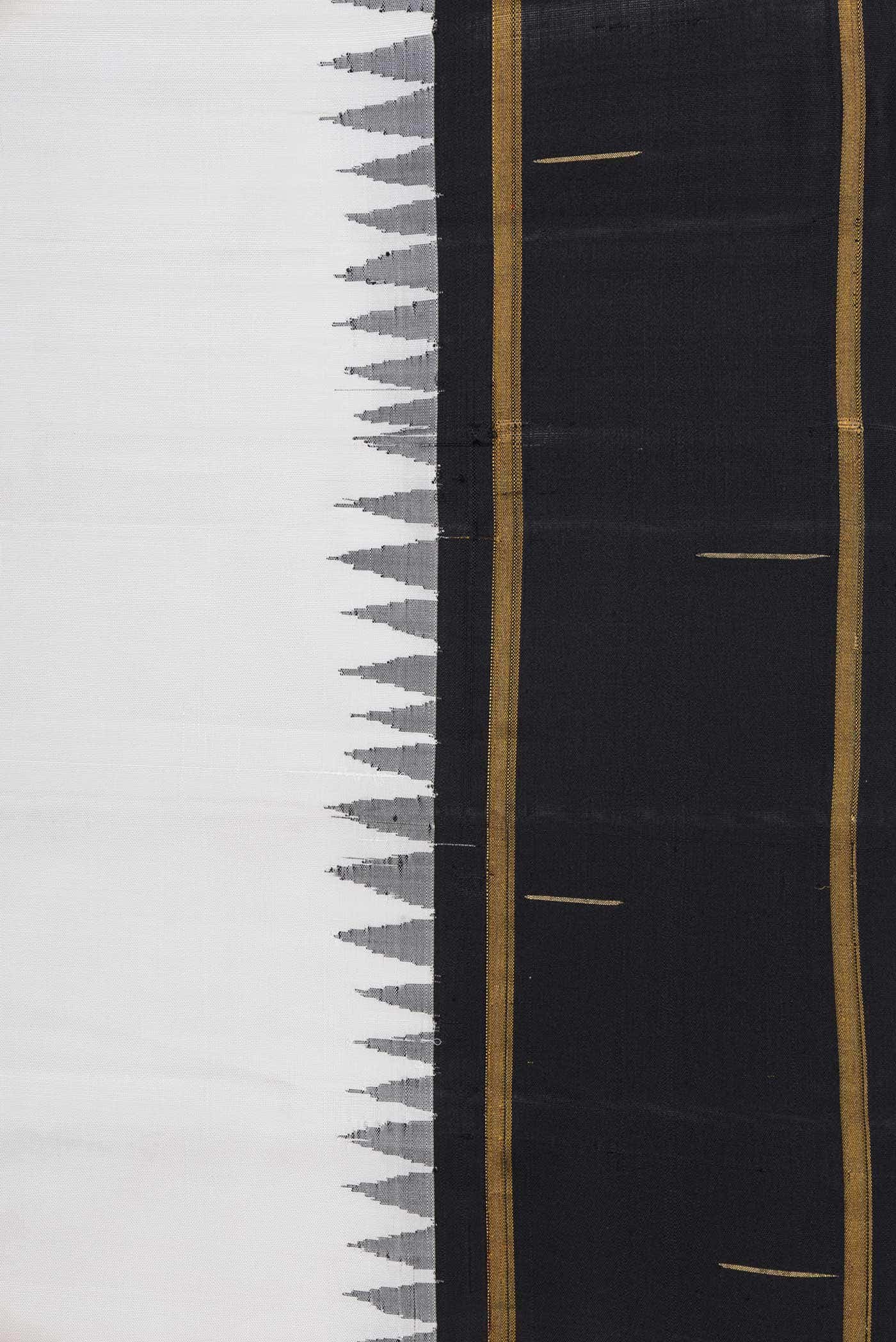 Off White Gadwal Silk Saree - Image 5