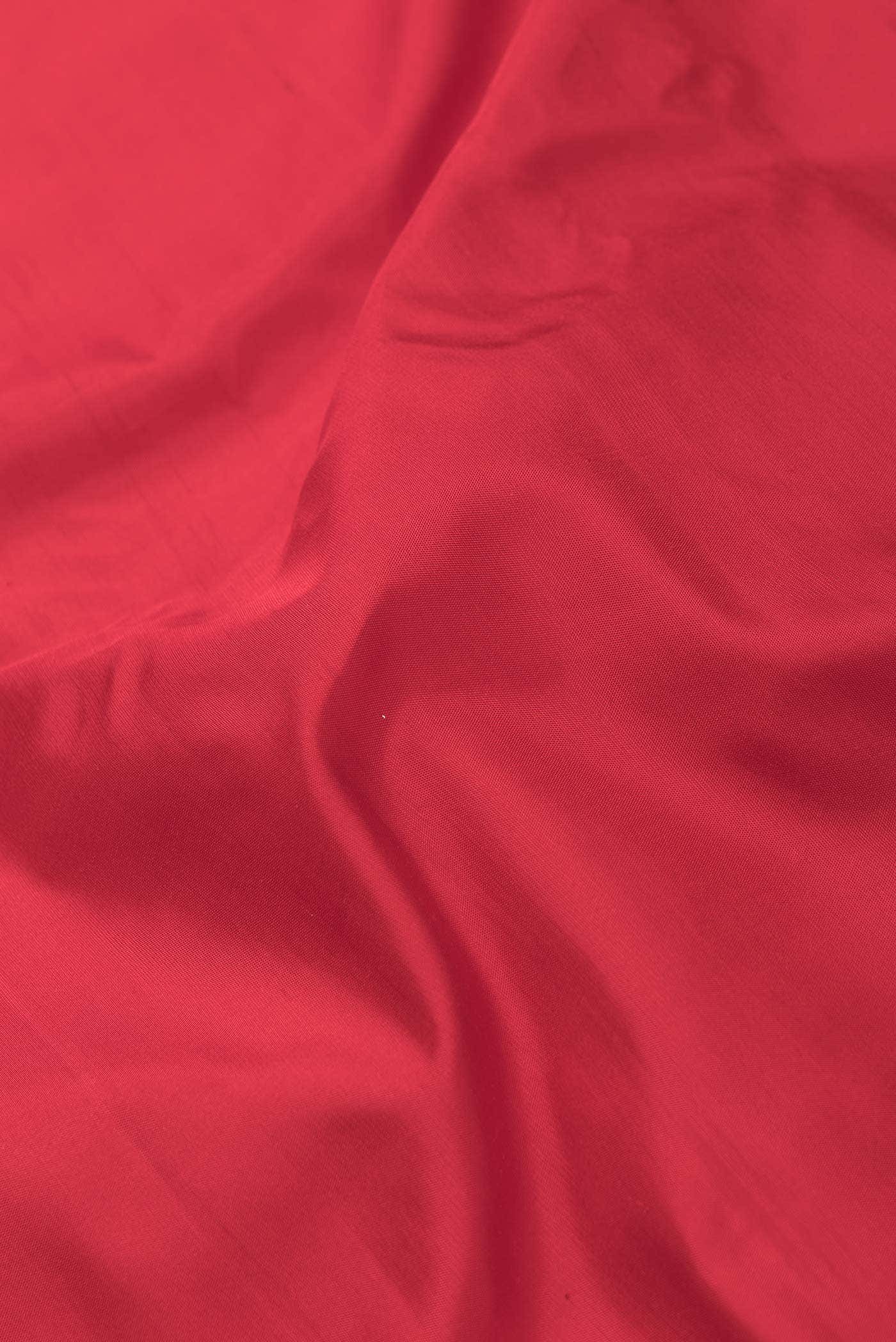 Red Dual Tone Gadwal Silk Saree - Image 3