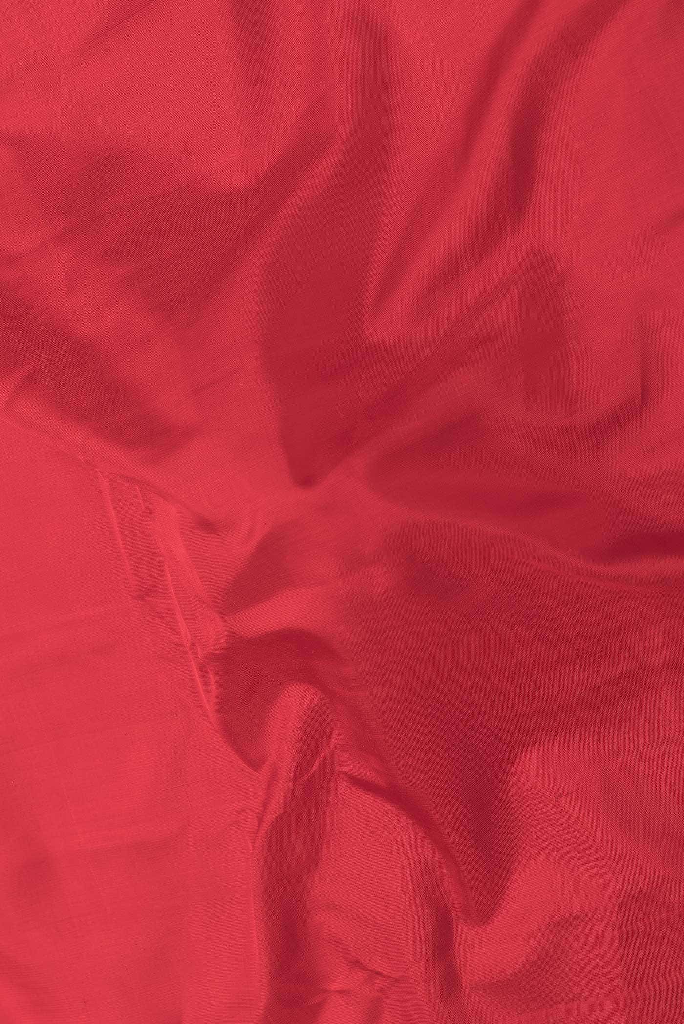 Red Dual Tone Gadwal Silk Saree - Image 3