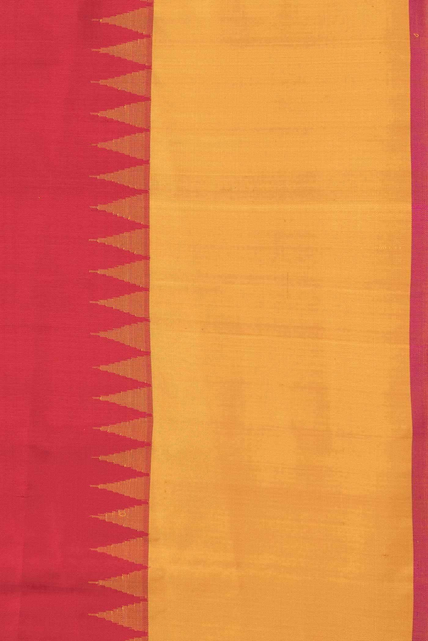 Red Dual Tone Gadwal Silk Saree - Image 5