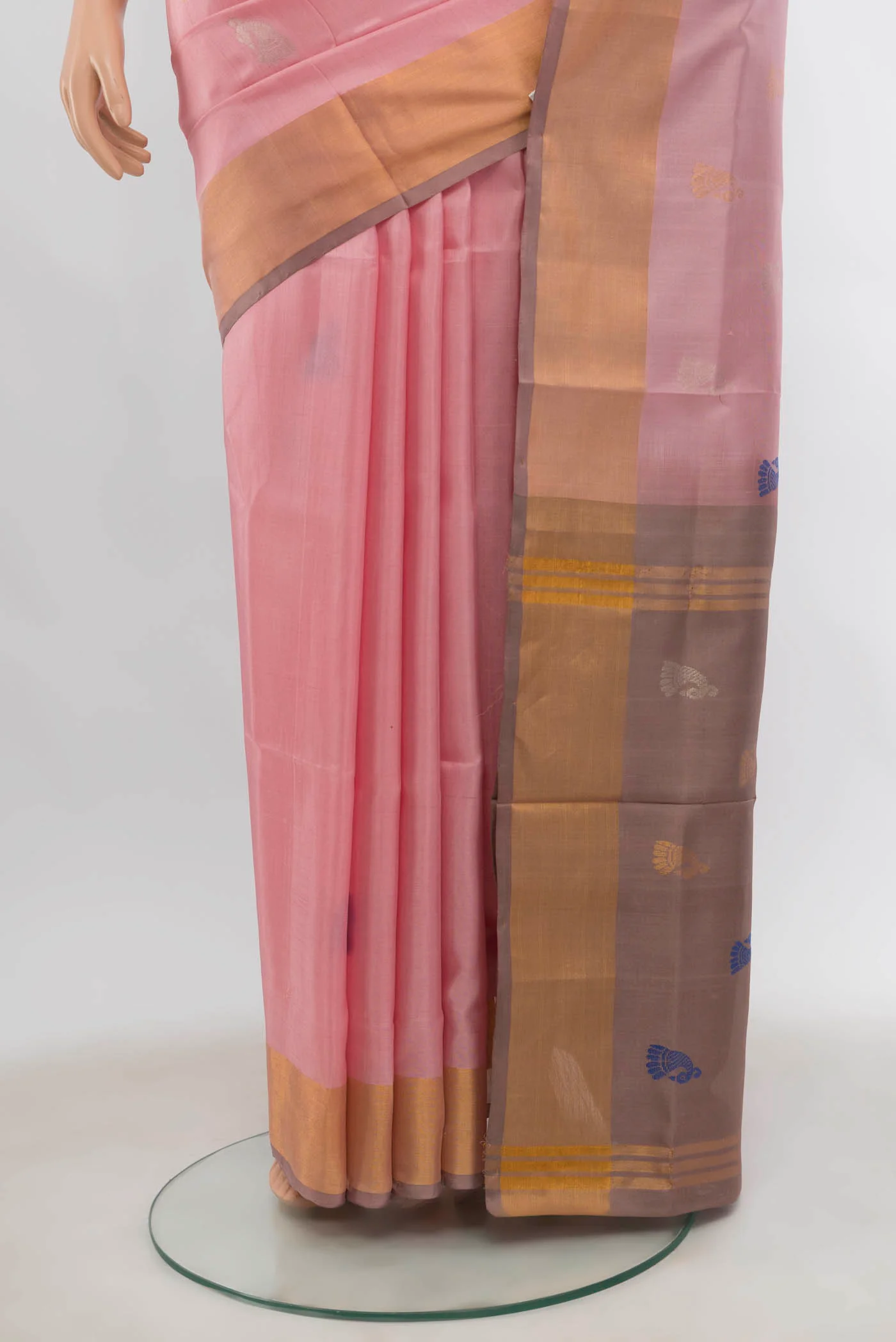 Rose Gold Uppada Silk Saree - Image 3